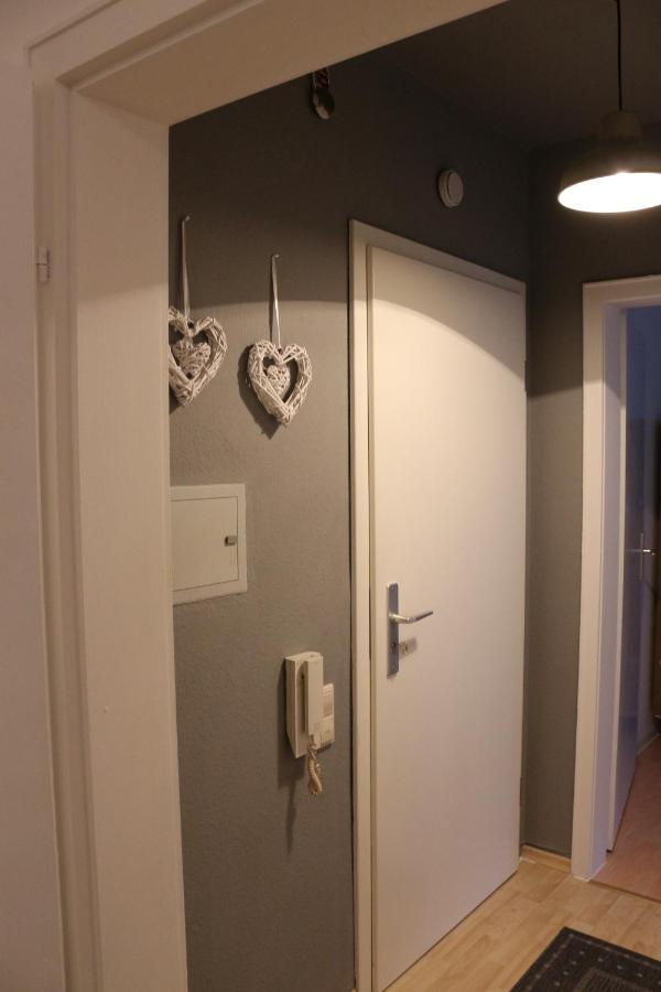 In Walldorf Mit Schlafzimmer, Kueche Und Bad *